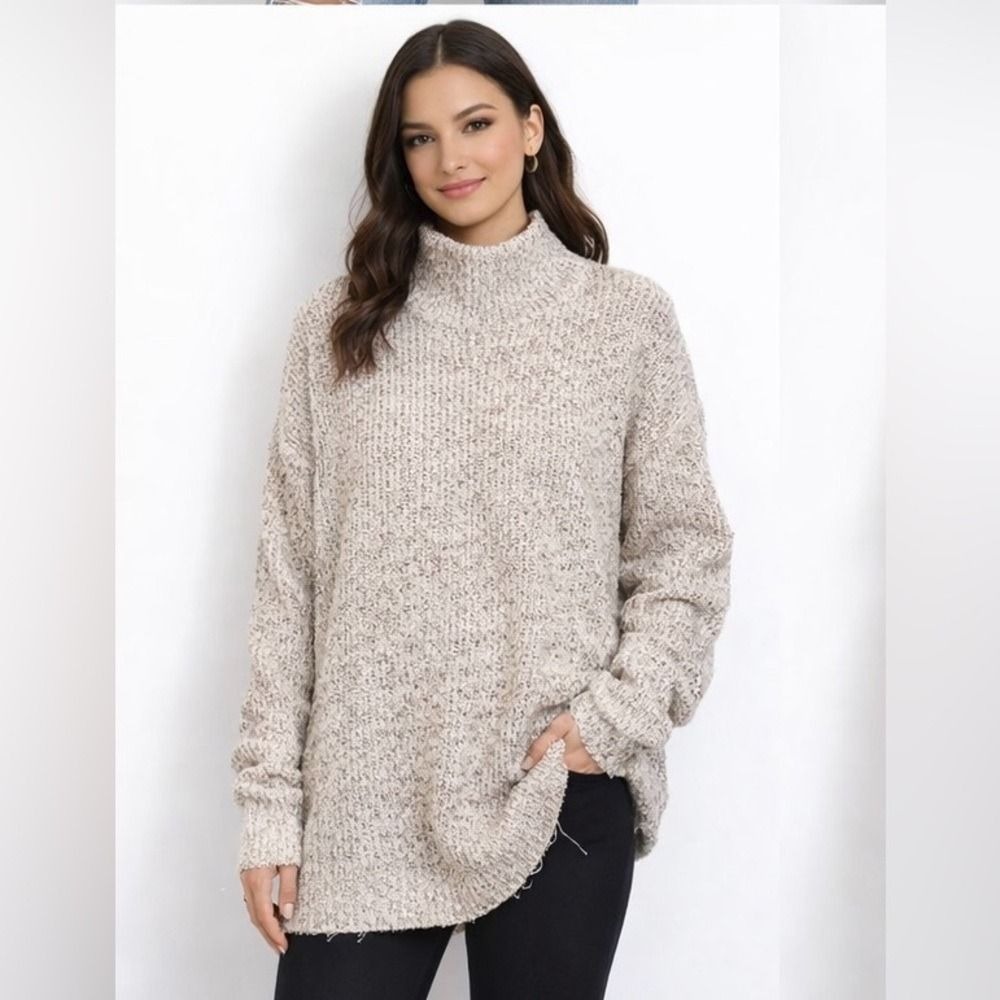 Free People Beach Size Medium Cozy Beige Knit Turtleneck Sweater